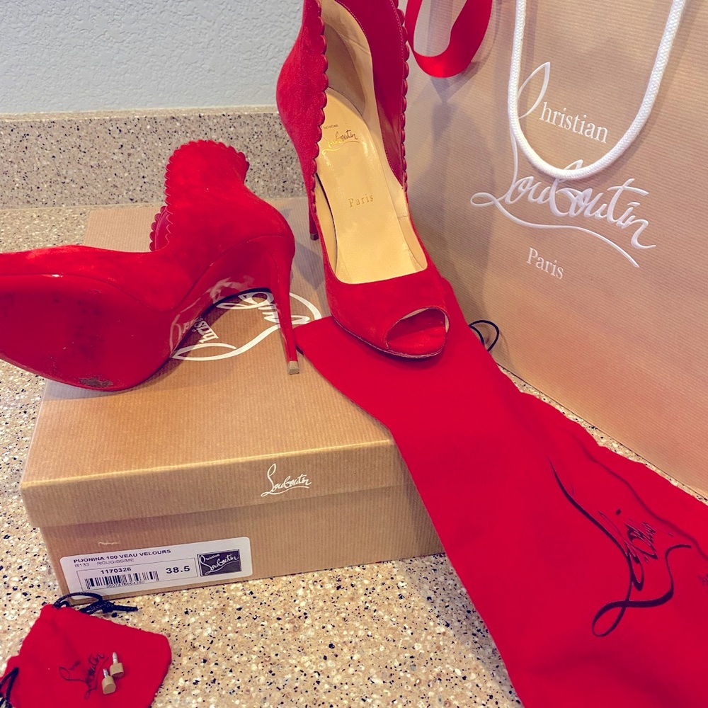 Christian Louboutin Pijonina heels